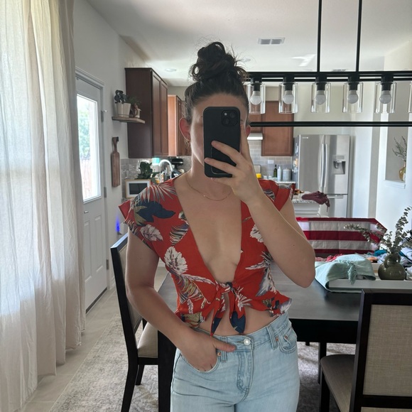 Sage the label crop top - Picture 1 of 3